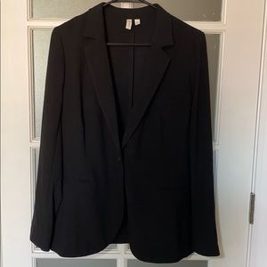 Treasure & Bond black blazer top